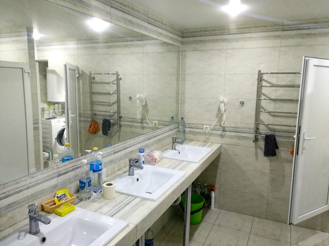 Хостел в Алуште Туда-Сюда ванная комната