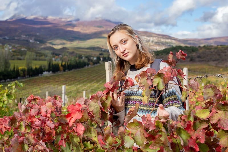 Красивая фотосессия в виноградниках Крыма