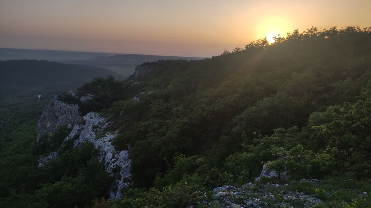 Закат на горе Кара-Коба в Крыму