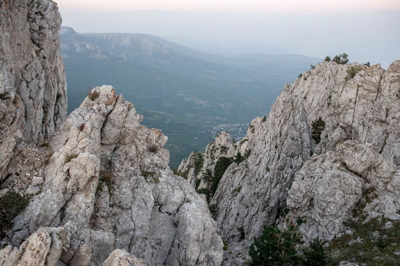 Скалы в горах Крыма
