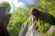 Водопад Серебряные струи у Большого каньона Крыма