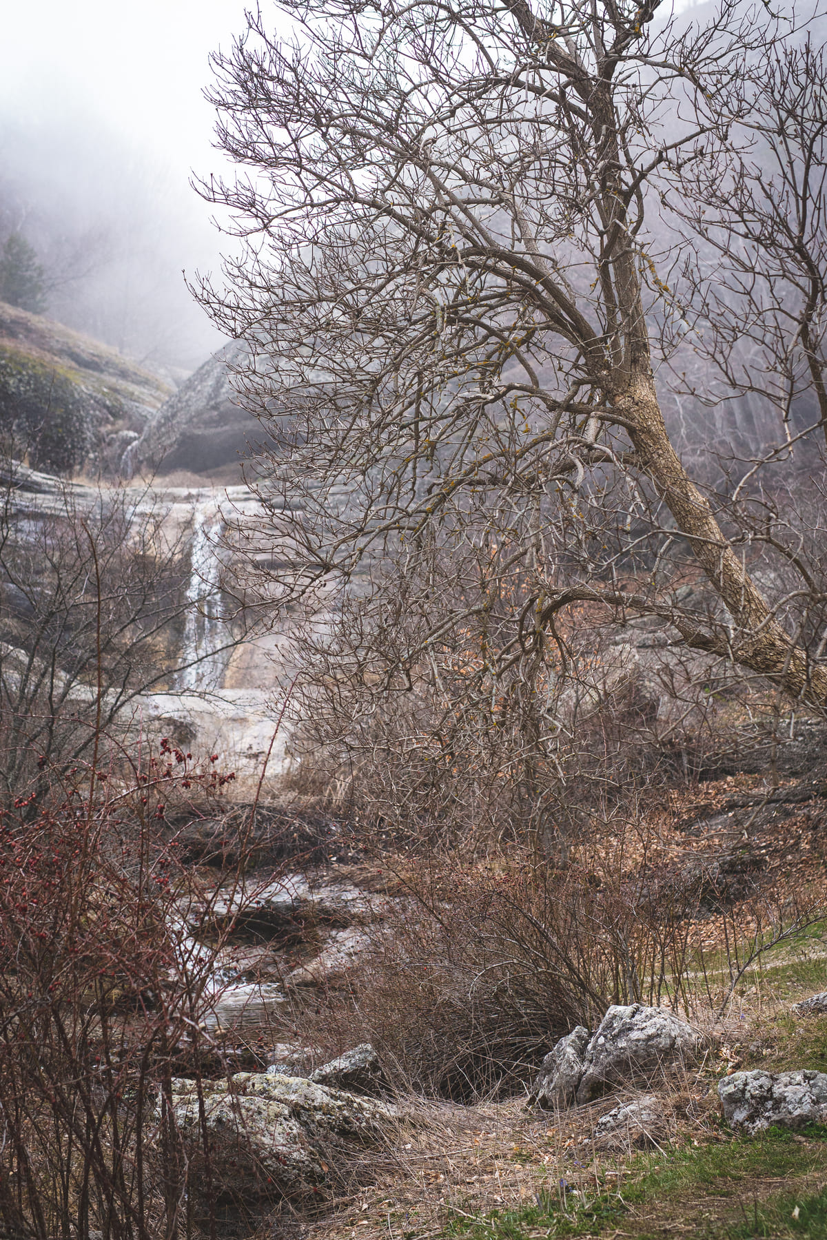 Водопад в горах Крыма